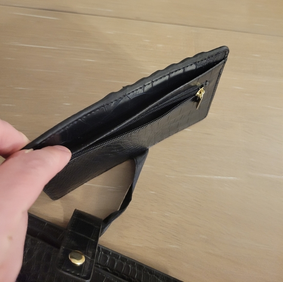 London Fog Sophie Crocodile Wristlet NWT - Picture 7 of 11